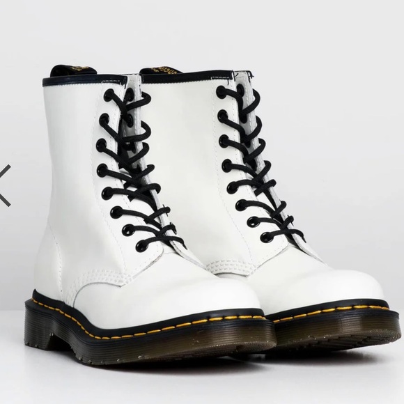 DR MARTENS WOMEN 1460 white leather LACED IN SIZE 6 - Picture 2 of 10